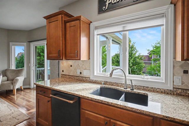 2022 Foggy Mountain Pass, Waunakee, WI 53597