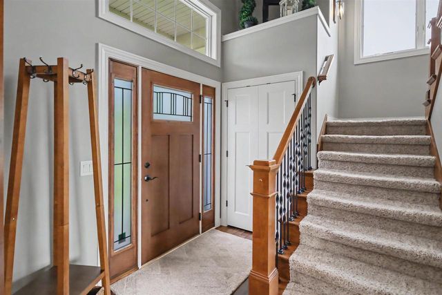 2022 Foggy Mountain Pass, Waunakee, WI 53597
