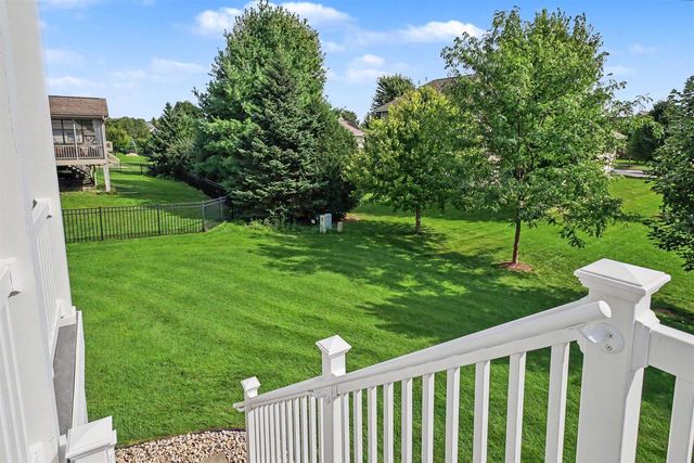 2022 Foggy Mountain Pass, Waunakee, WI 53597
