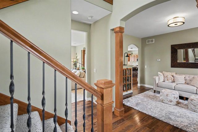 2022 Foggy Mountain Pass, Waunakee, WI 53597