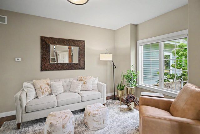 2022 Foggy Mountain Pass, Waunakee, WI 53597