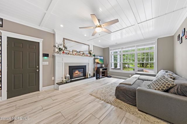289 Cranberry Road, Farmingdale, NJ 07727