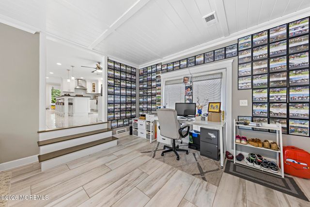 289 Cranberry Road, Farmingdale, NJ 07727