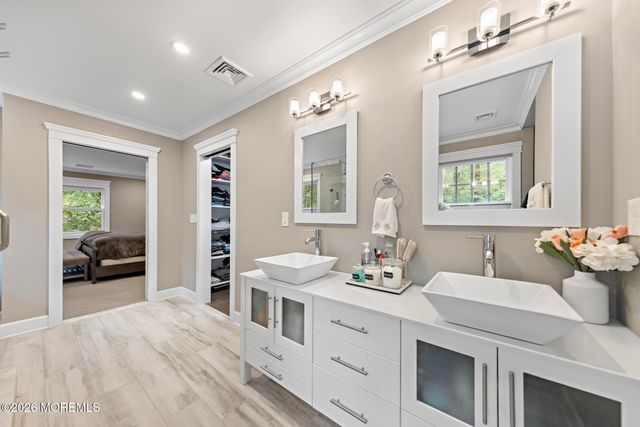 289 Cranberry Road, Farmingdale, NJ 07727