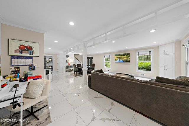 289 Cranberry Road, Farmingdale, NJ 07727
