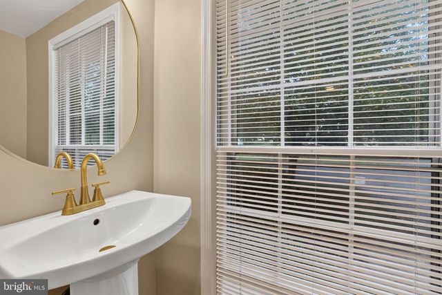 9768 WHETSTONE DR, Montgomery Village, MD 20886