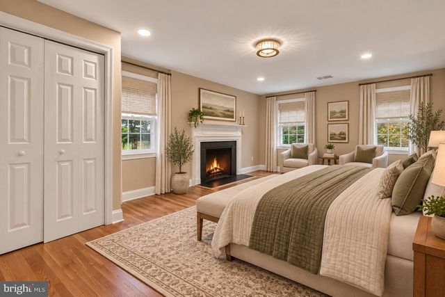 9768 WHETSTONE DR, Montgomery Village, MD 20886