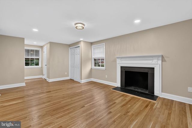 9768 WHETSTONE DR, Montgomery Village, MD 20886