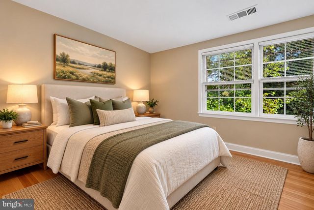 9768 WHETSTONE DR, Montgomery Village, MD 20886