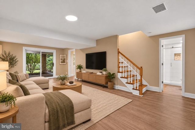 9768 WHETSTONE DR, Montgomery Village, MD 20886