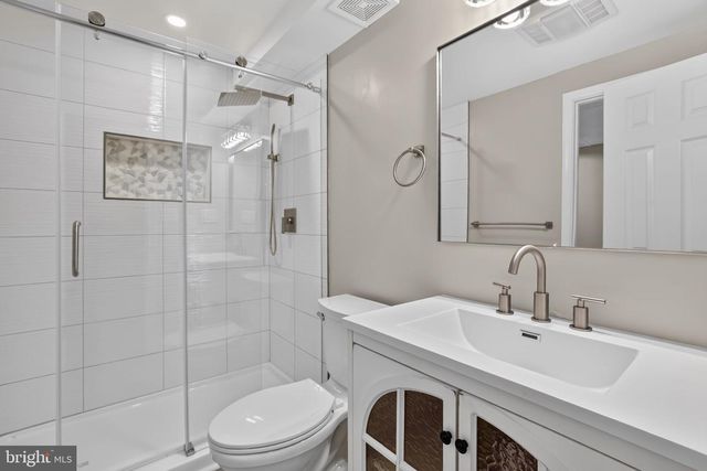 9768 WHETSTONE DR, Montgomery Village, MD 20886