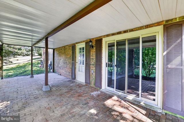 9768 WHETSTONE DR, Montgomery Village, MD 20886