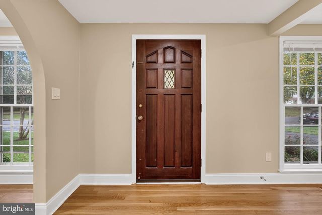 9768 WHETSTONE DR, Montgomery Village, MD 20886