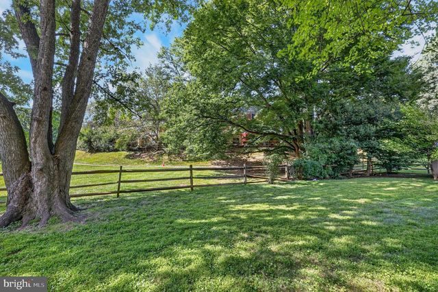 9768 WHETSTONE DR, Montgomery Village, MD 20886