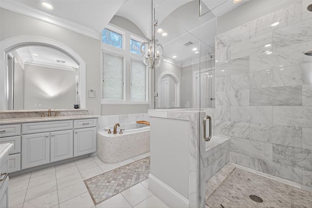 6806 E Warwick Lake Lane, Spring, TX 77389