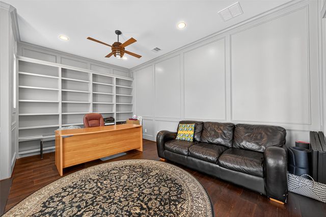 6806 E Warwick Lake Lane, Spring, TX 77389