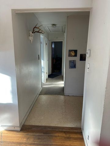 38 Maria Court, Holbrook, NY 11741