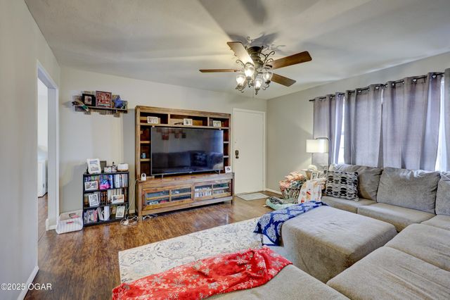 506 Lone Elm Drive, Carl Junction, MO 64834