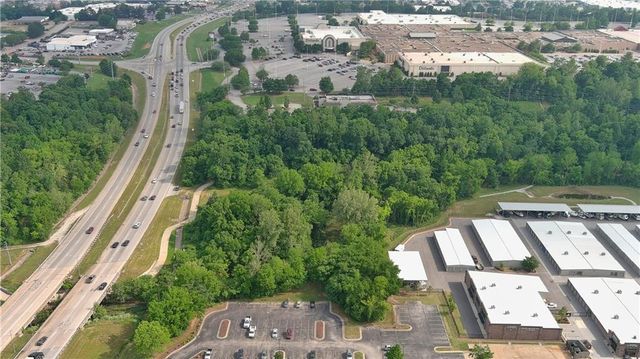 TBD N College Street, Fayetteville, AR 72703