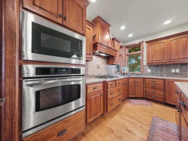 N6435 Fairy Springs ROAD, Hilbert, WI 54129