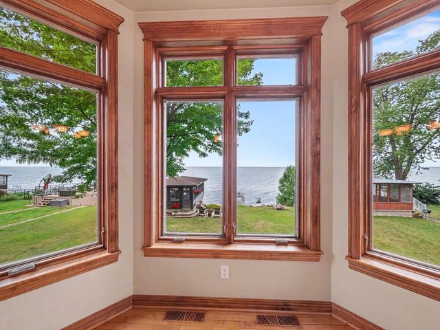 N6435 Fairy Springs ROAD, Hilbert, WI 54129
