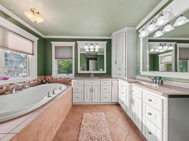 N6435 Fairy Springs ROAD, Hilbert, WI 54129