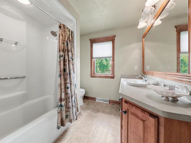 N6435 Fairy Springs ROAD, Hilbert, WI 54129