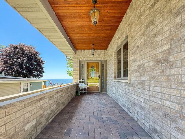 N6435 Fairy Springs ROAD, Hilbert, WI 54129