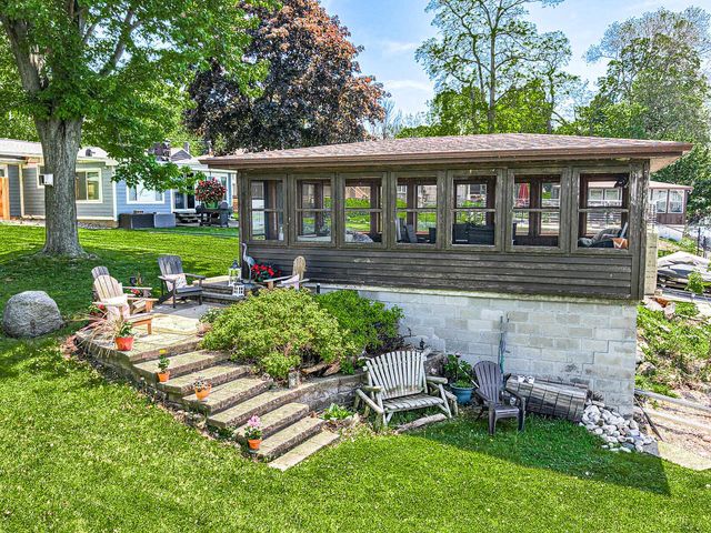 N6435 Fairy Springs ROAD, Hilbert, WI 54129