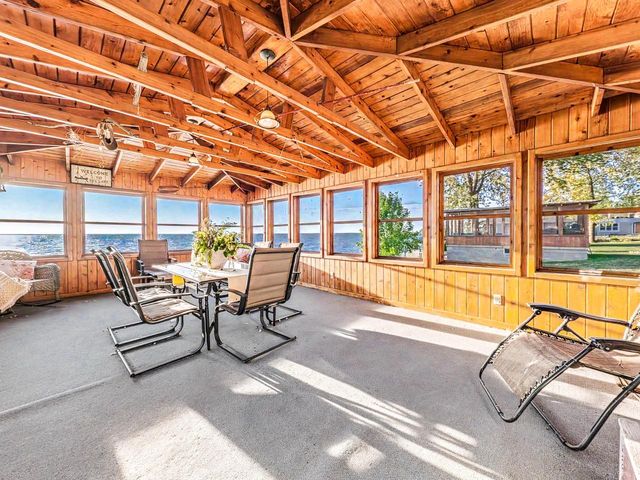 N6435 Fairy Springs ROAD, Hilbert, WI 54129