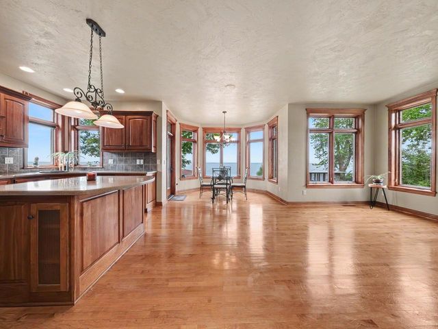 N6435 Fairy Springs ROAD, Hilbert, WI 54129