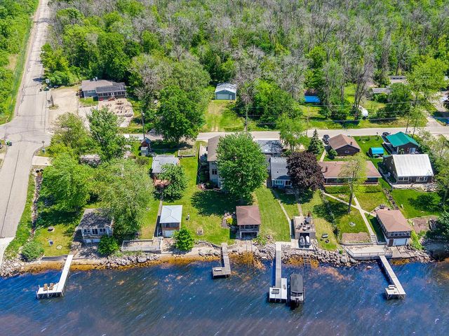 N6435 Fairy Springs ROAD, Hilbert, WI 54129