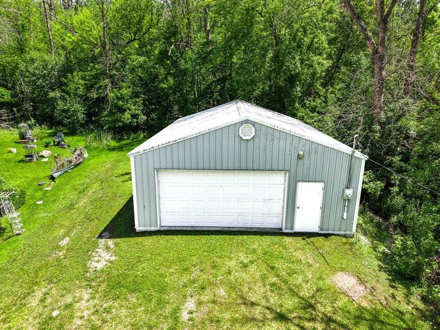 N6435 Fairy Springs ROAD, Hilbert, WI 54129