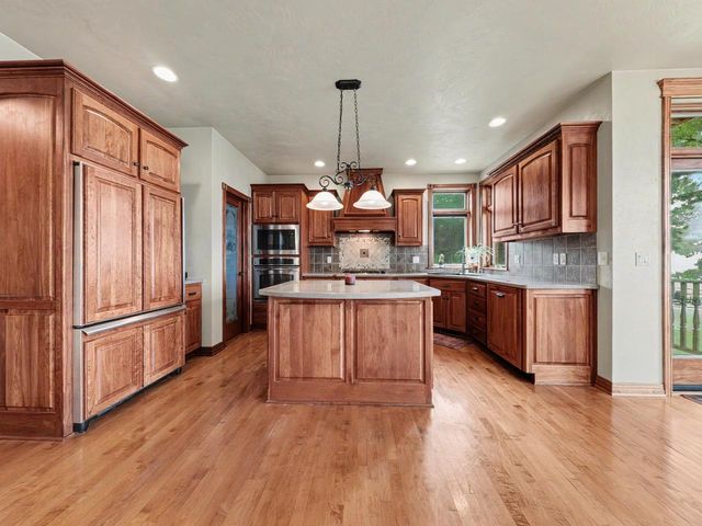 N6435 Fairy Springs ROAD, Hilbert, WI 54129