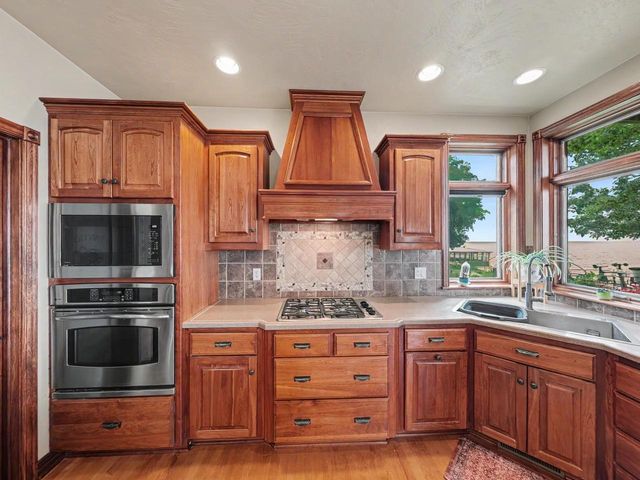 N6435 Fairy Springs ROAD, Hilbert, WI 54129