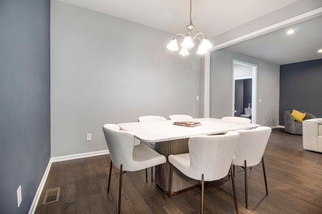 2865 Dillon Drive, Ann Arbor, MI 48105