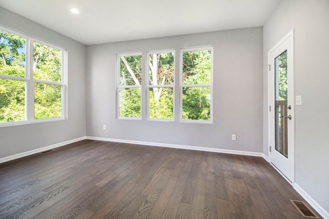 2865 Dillon Drive, Ann Arbor, MI 48105