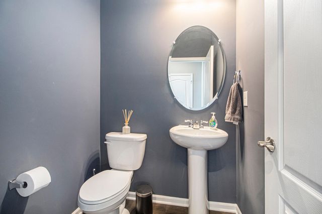 2865 Dillon Drive, Ann Arbor, MI 48105