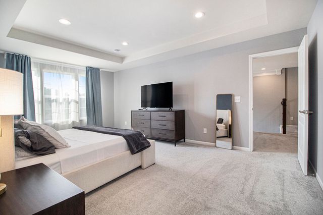 2865 Dillon Drive, Ann Arbor, MI 48105