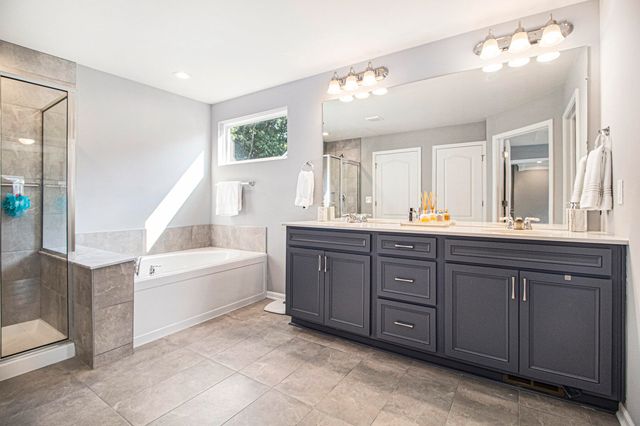 2865 Dillon Drive, Ann Arbor, MI 48105