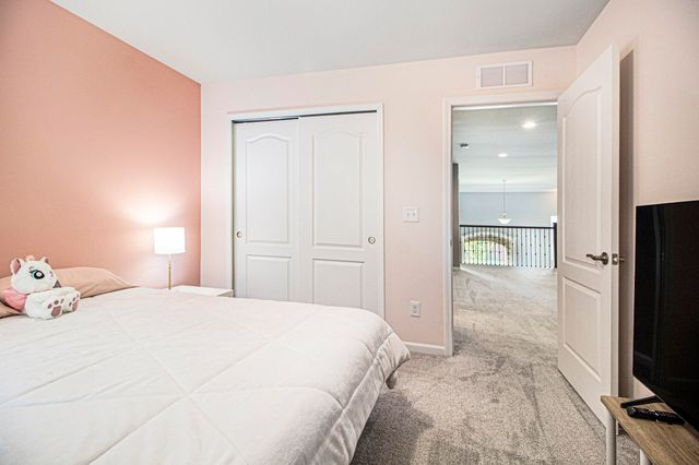 2865 Dillon Drive, Ann Arbor, MI 48105