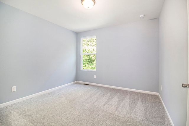 2865 Dillon Drive, Ann Arbor, MI 48105