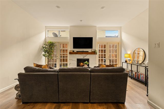 4015 Holland Avenue 103, Dallas, TX 75219