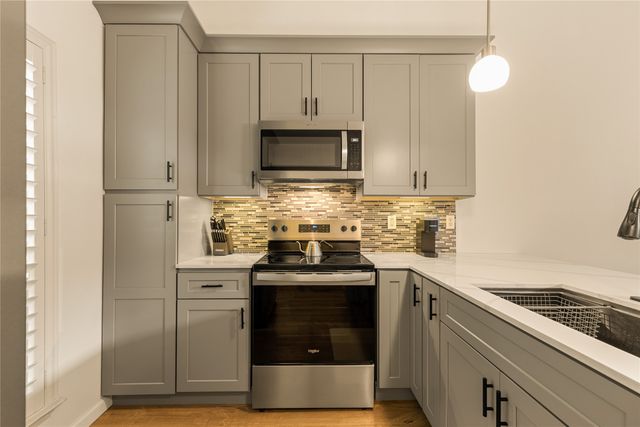 4015 Holland Avenue 103, Dallas, TX 75219
