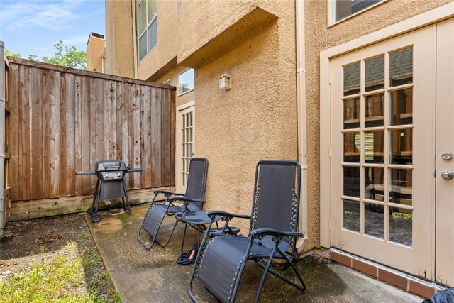 4015 Holland Avenue 103, Dallas, TX 75219