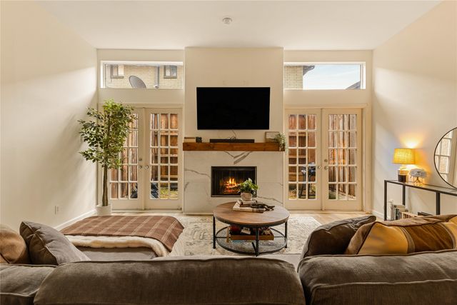 4015 Holland Avenue 103, Dallas, TX 75219