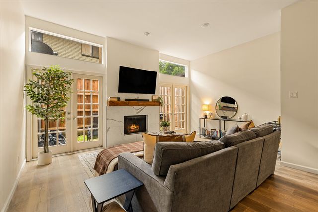 4015 Holland Avenue 103, Dallas, TX 75219