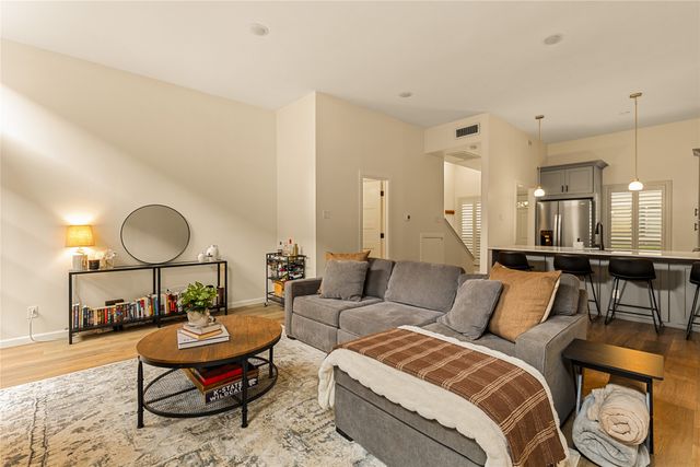 4015 Holland Avenue 103, Dallas, TX 75219