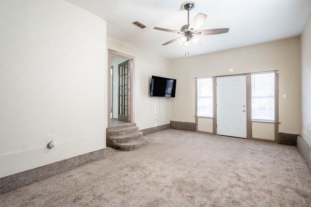 1117 E Estes Ave, Midland, TX 79701