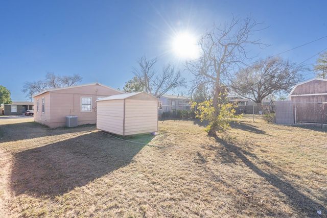 1117 E Estes Ave, Midland, TX 79701